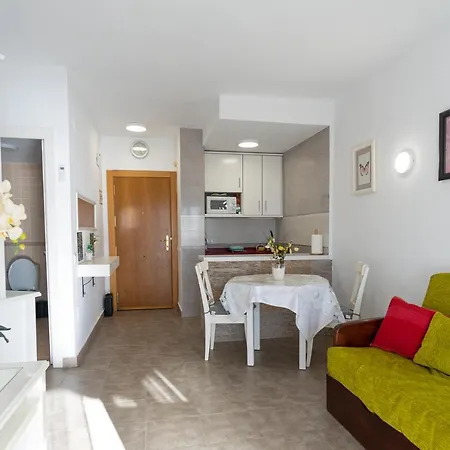 Con Terraza Y Piscina - Todoholiday 公寓