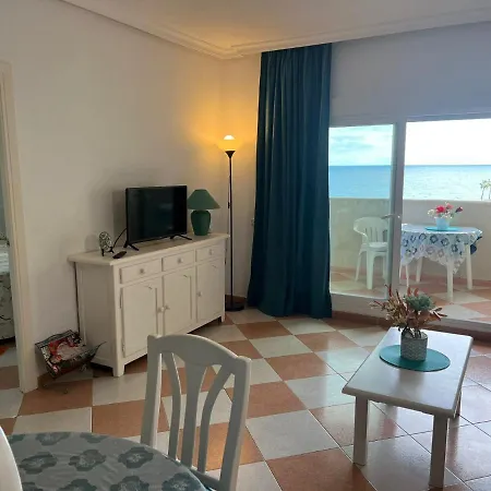 Con Terraza Y Piscina - Todoholiday 公寓